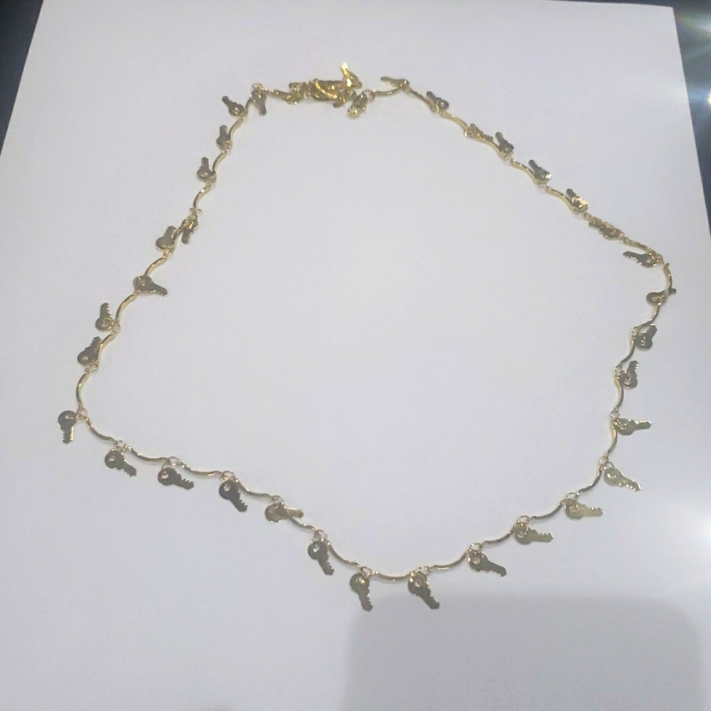 Necklace - Picture 2 of 8
